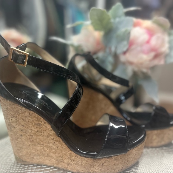JIMMY CHOO BLACK PATENT LEATHER AND CORK WEDGES - Picture 1 of 6